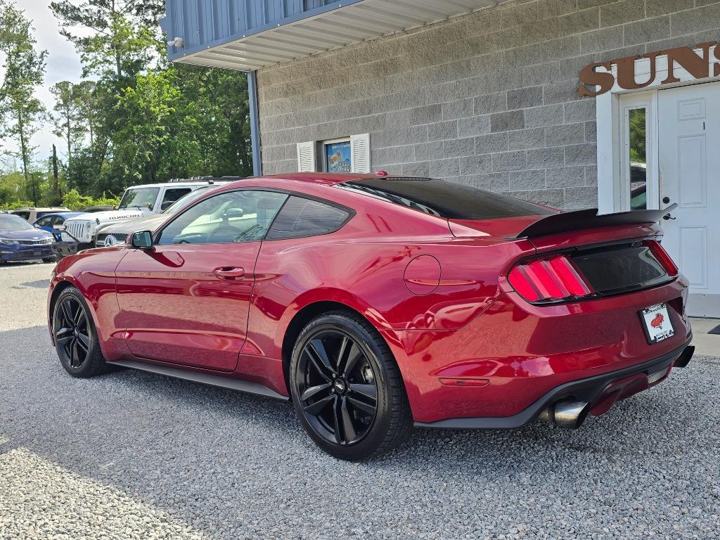 2017 Ford Mustang - $15,995