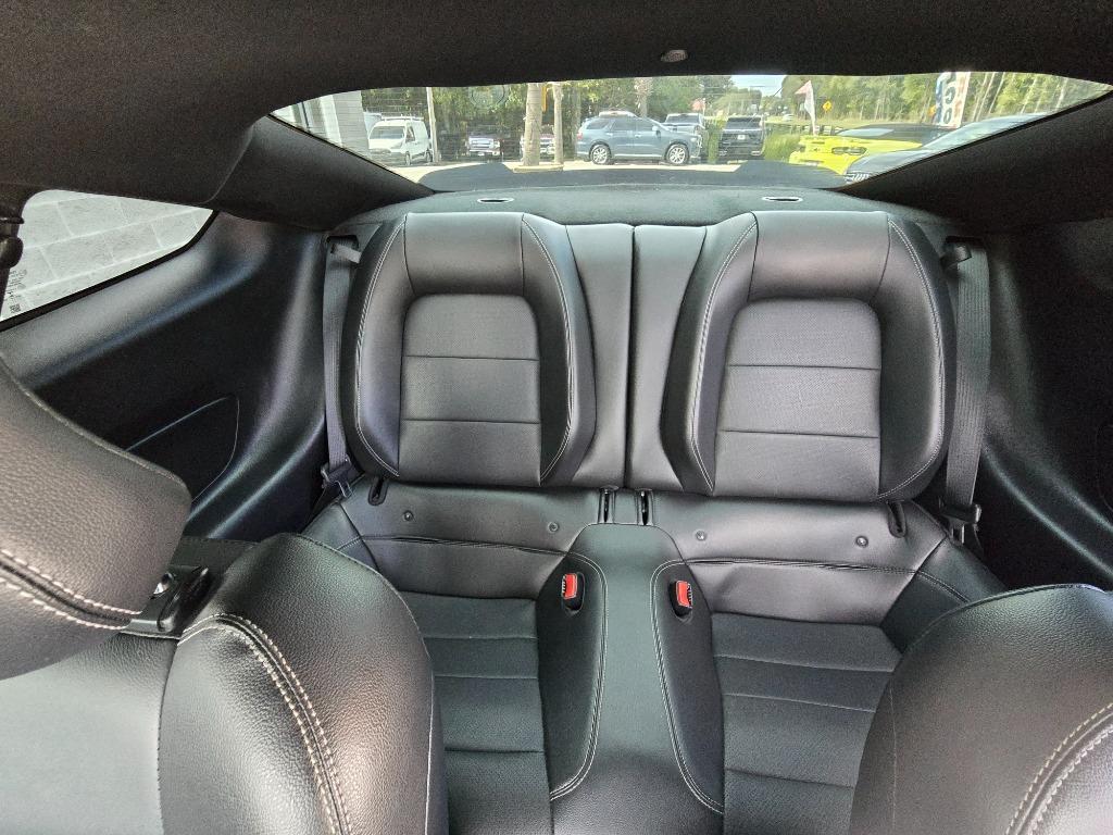 2017 Ford Mustang - $15,995