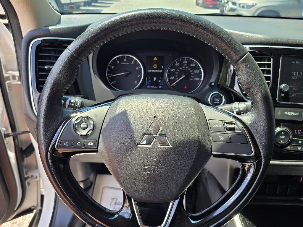 2018 Mitsubishi Outlander - $15,995