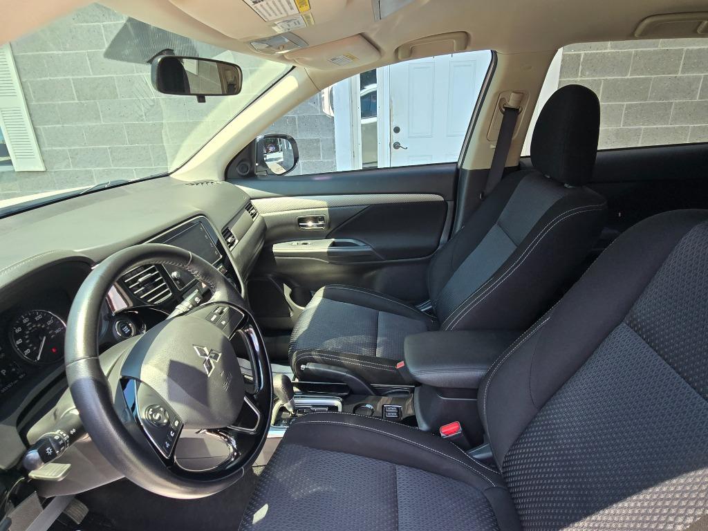 2018 Mitsubishi Outlander - $15,995