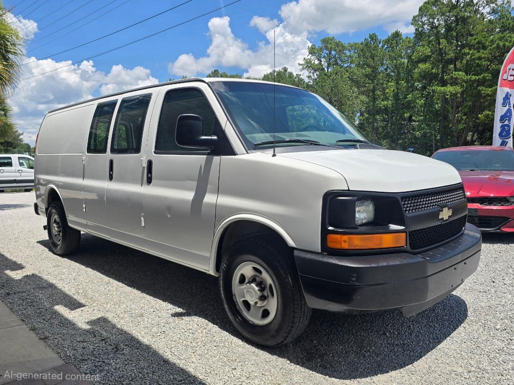 2011 Chevrolet G3500 Vans - $15,995