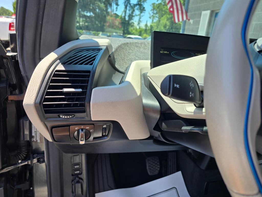 2016 BMW i3 - $9,995