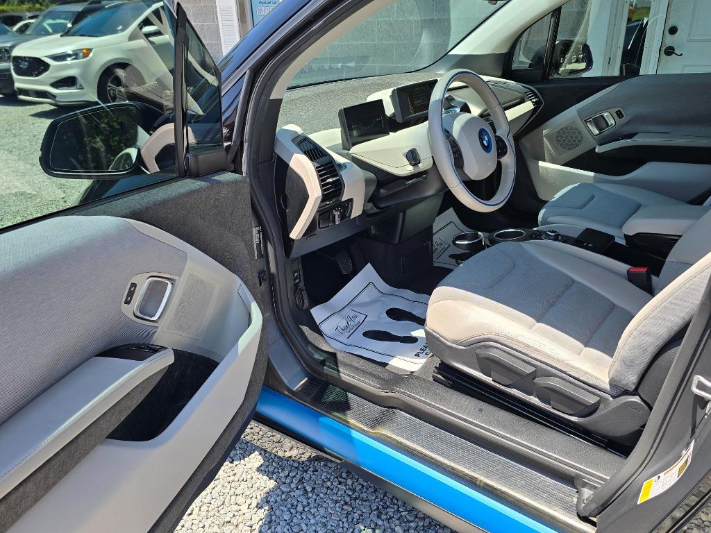 2016 BMW i3 - $9,995