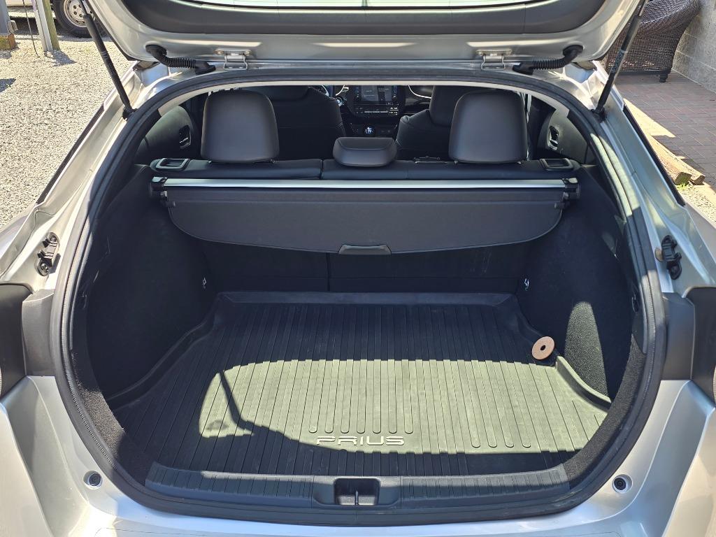 2016 Toyota Prius - $19,995