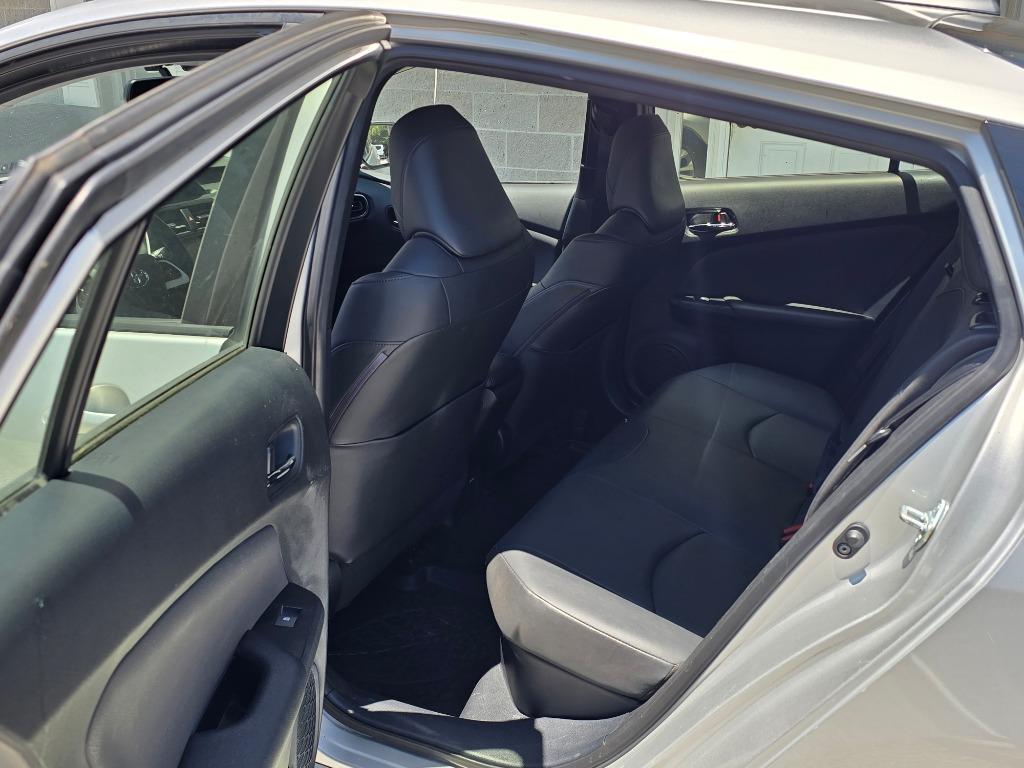 2016 Toyota Prius - $19,995