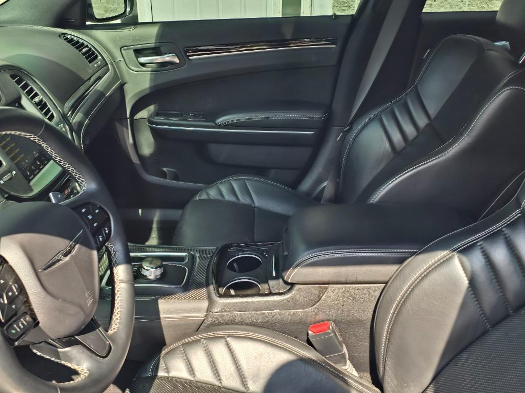2023 Chrysler 300 - $53,995