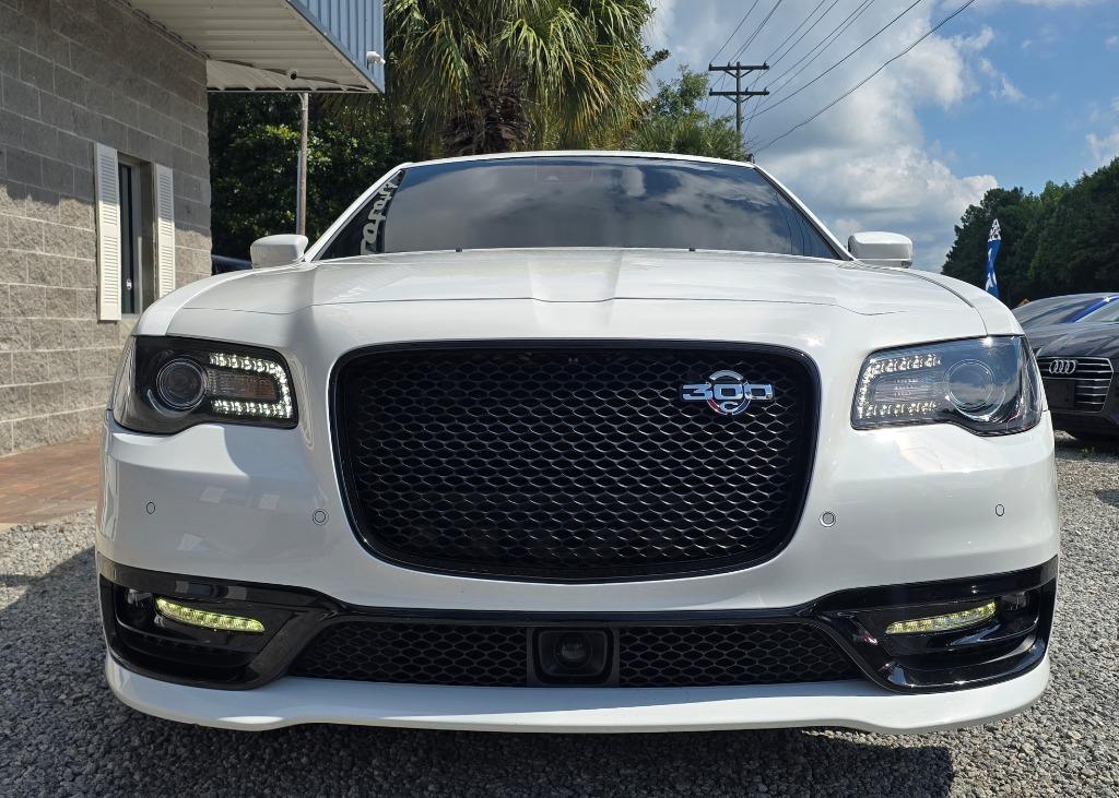 2023 Chrysler 300 - $53,995
