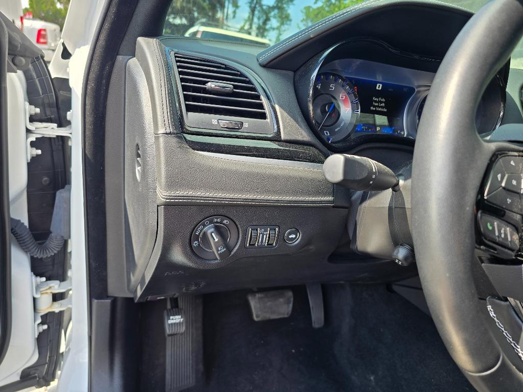 2023 Chrysler 300 - $53,995