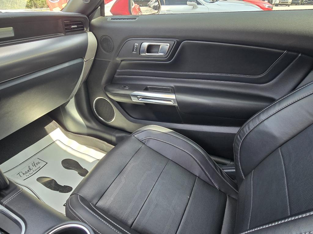 2021 Ford Mustang - $40,995