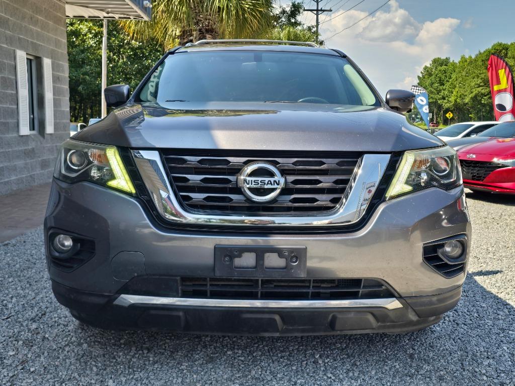 2017 Nissan Pathfinder - $12,995