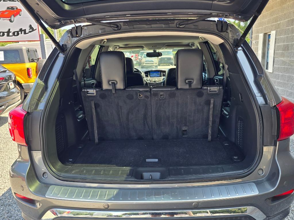2017 Nissan Pathfinder - $12,995