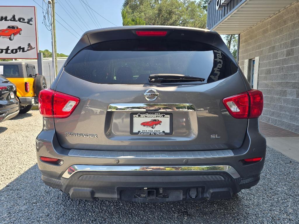 2017 Nissan Pathfinder - $12,995