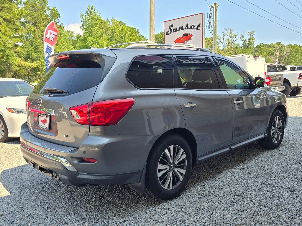 2017 Nissan Pathfinder - $12,995