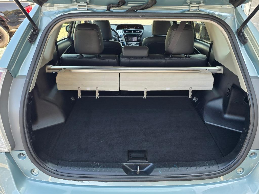 2015 Toyota Prius - $17,995