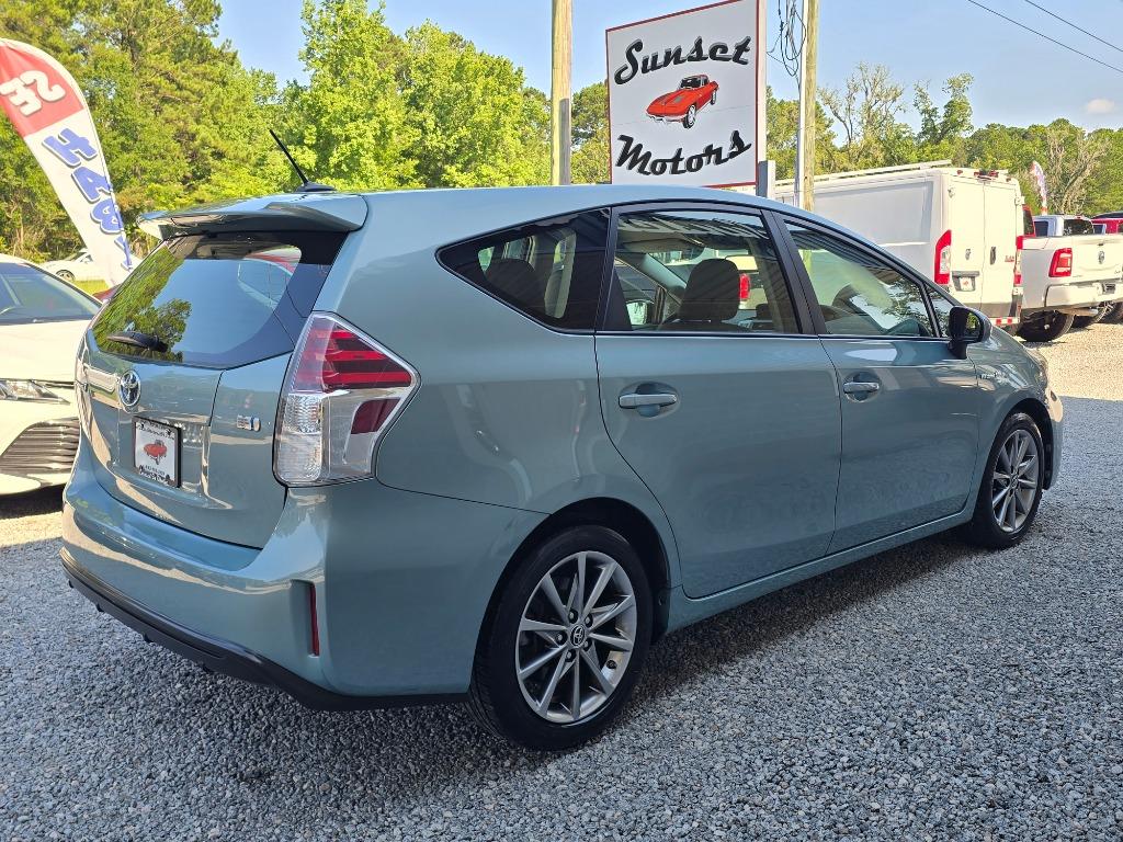 2015 Toyota Prius - $17,995