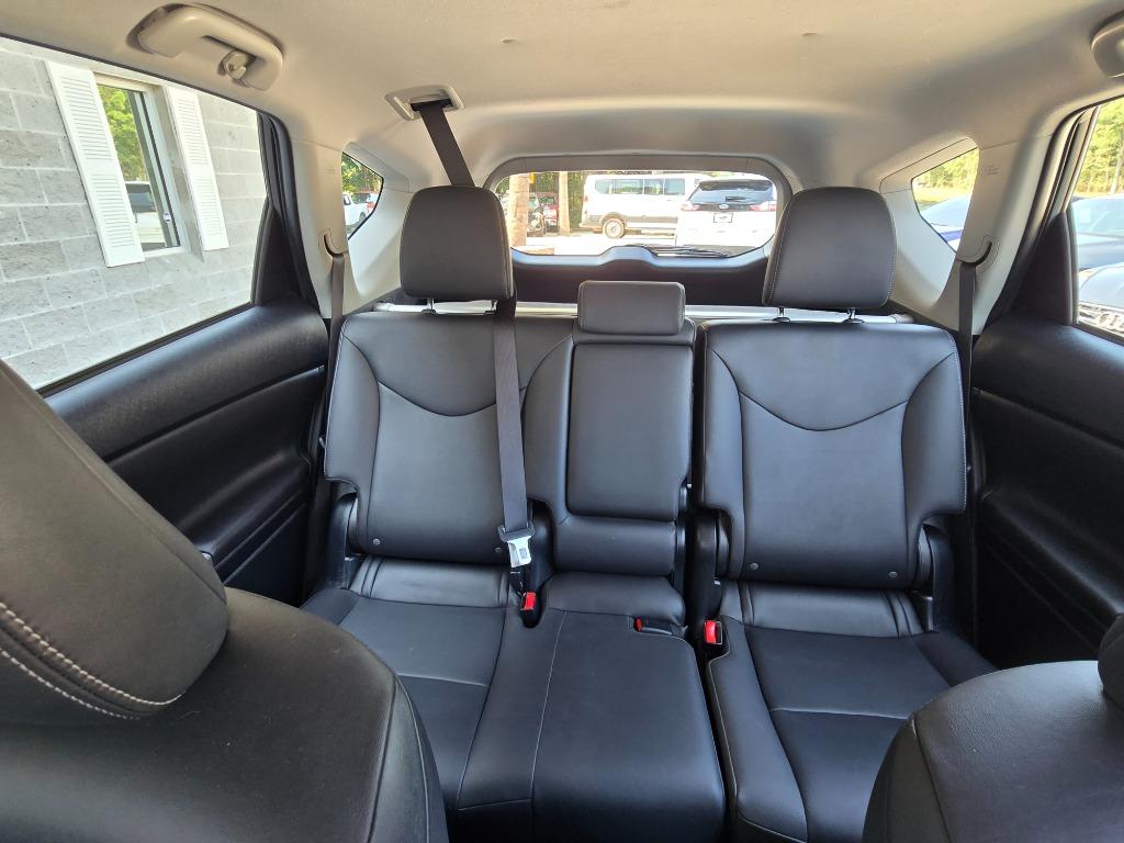 2015 Toyota Prius - $17,995