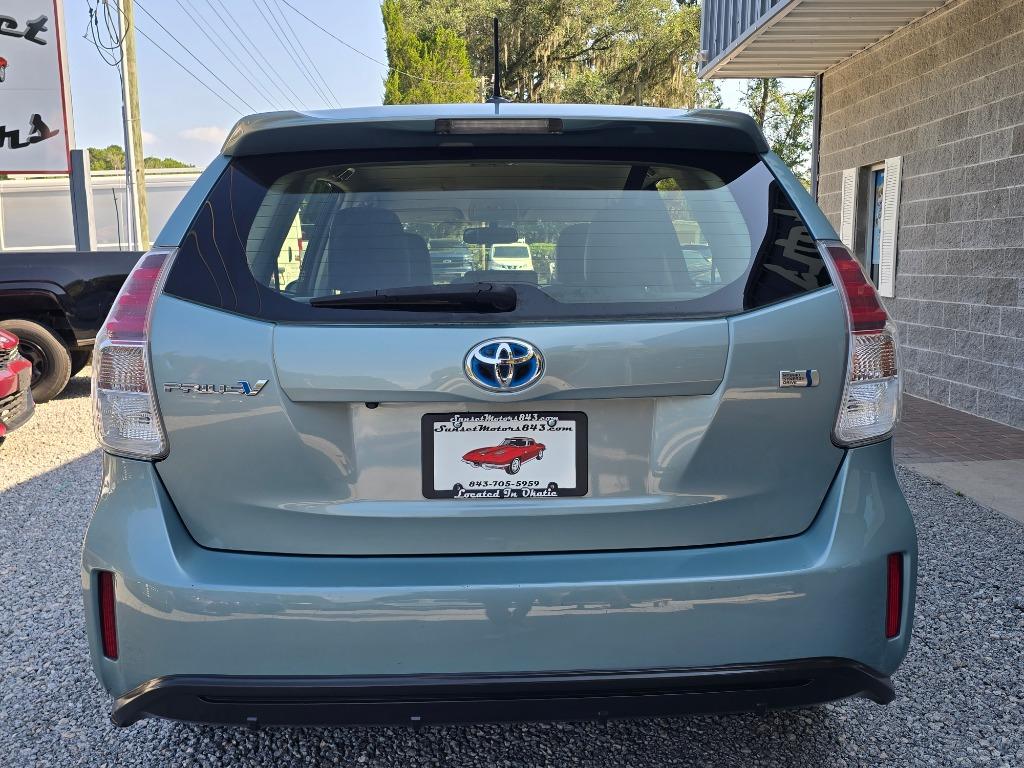 2015 Toyota Prius - $17,995