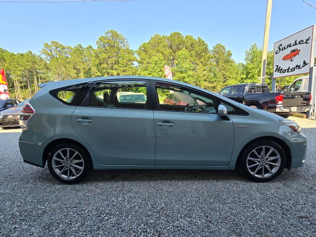 2015 Toyota Prius - $17,995