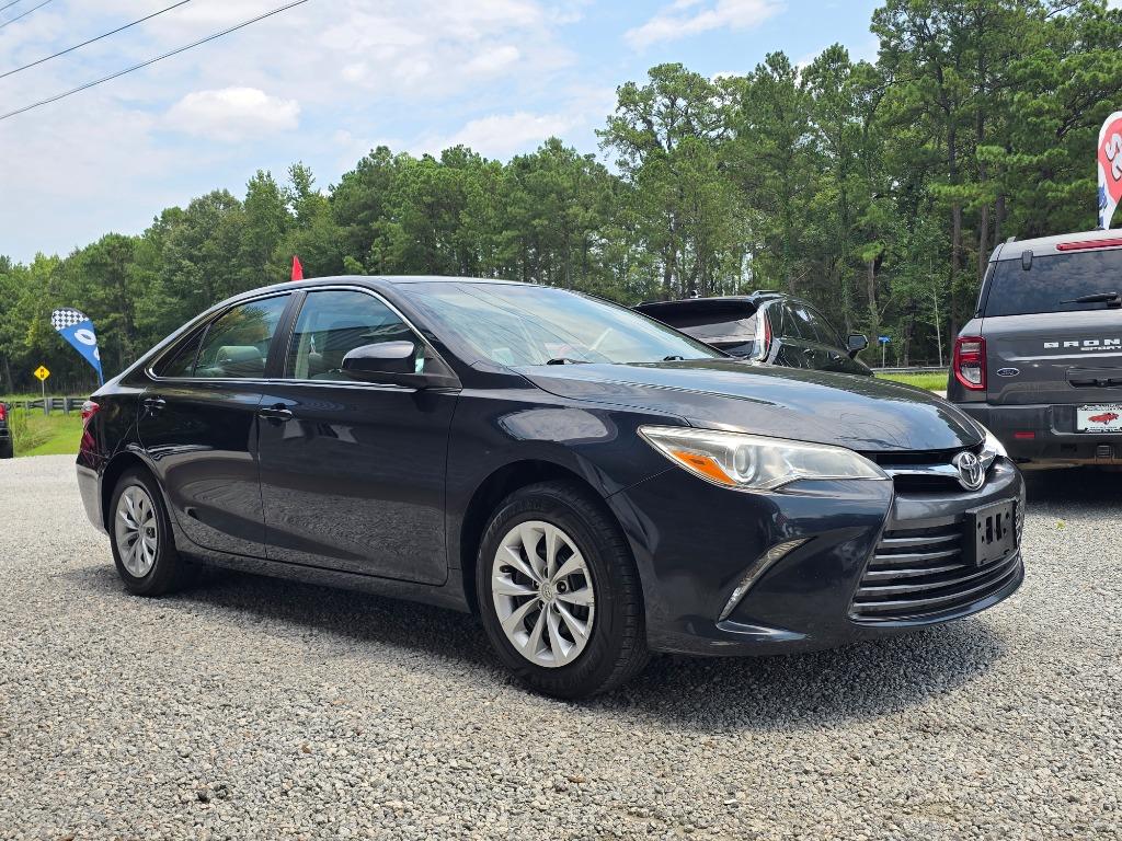 2017 Toyota Camry - $13,995