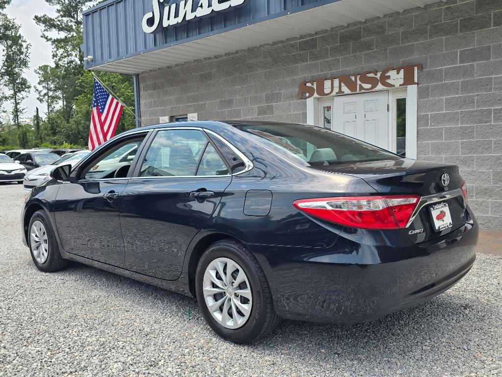 2017 Toyota Camry - $13,995