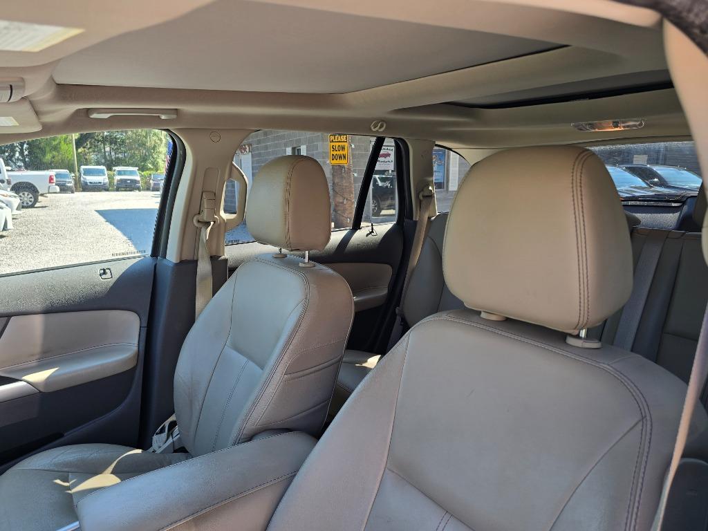 2014 Ford Edge - $9,995