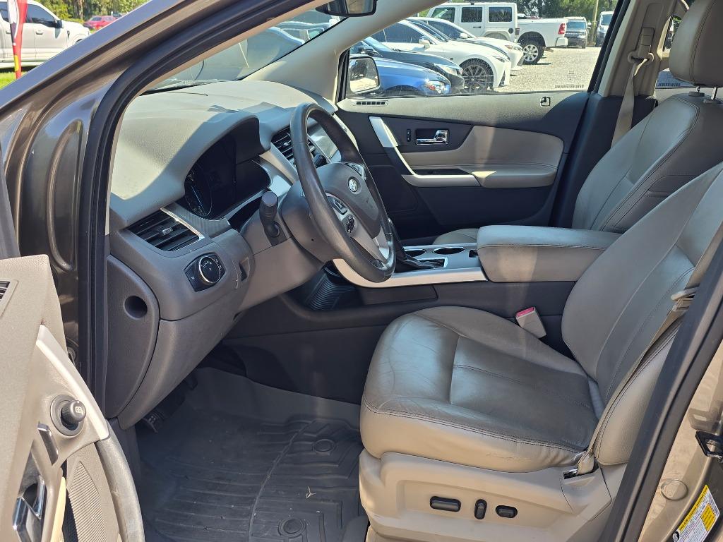 2014 Ford Edge - $9,995