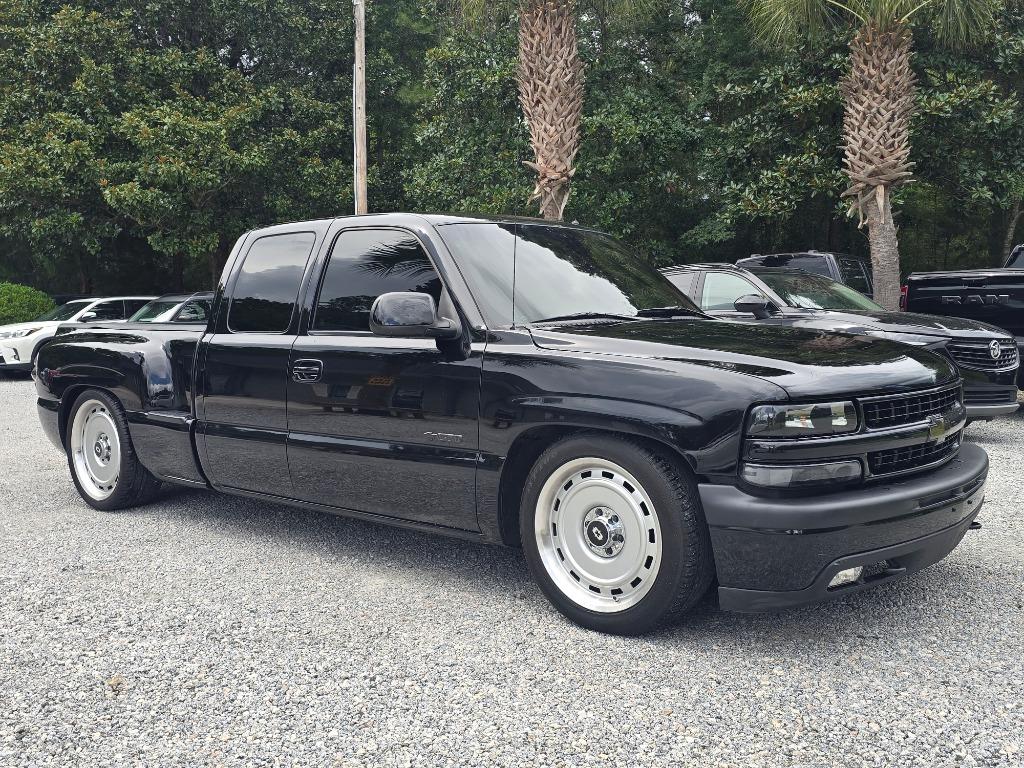 2001 Chevrolet Silverado - $22,995