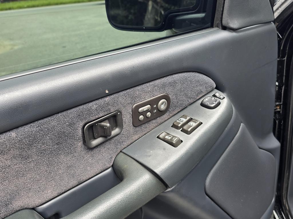 2001 Chevrolet Silverado - $22,995