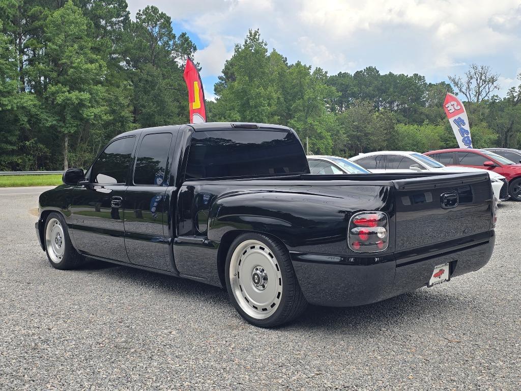 2001 Chevrolet Silverado - $22,995