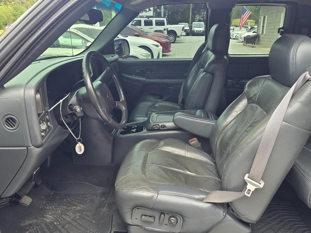 2001 Chevrolet Silverado - $22,995