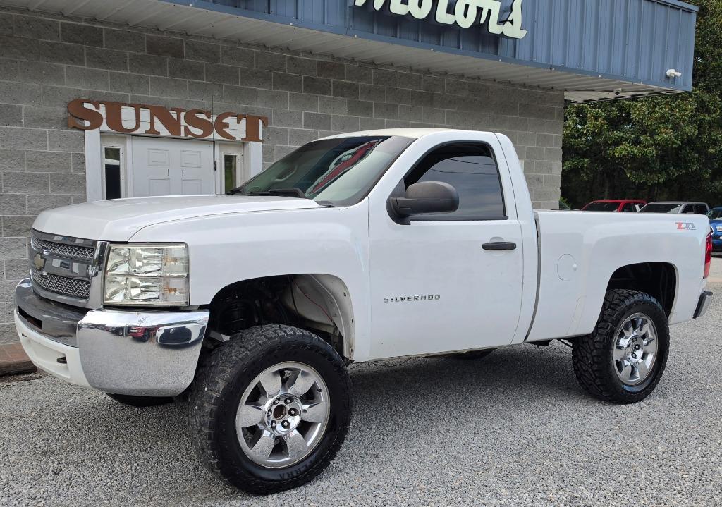 2013 Chevrolet Silverado - $11,995