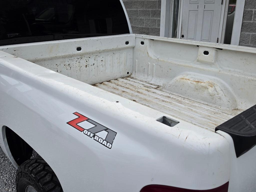 2013 Chevrolet Silverado - $11,995