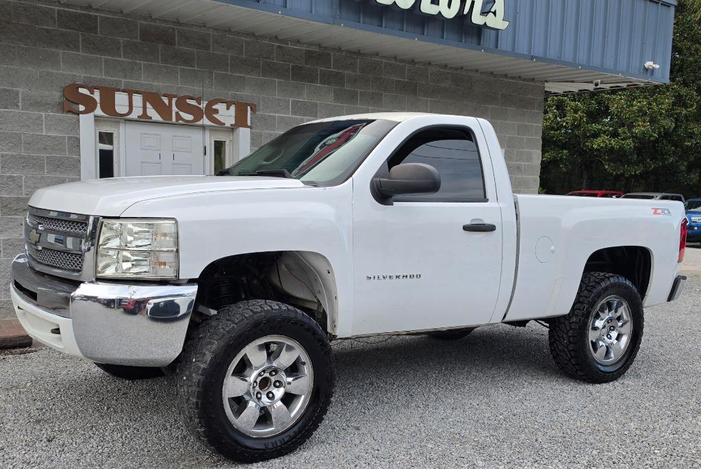 2013 Chevrolet Silverado - $11,995