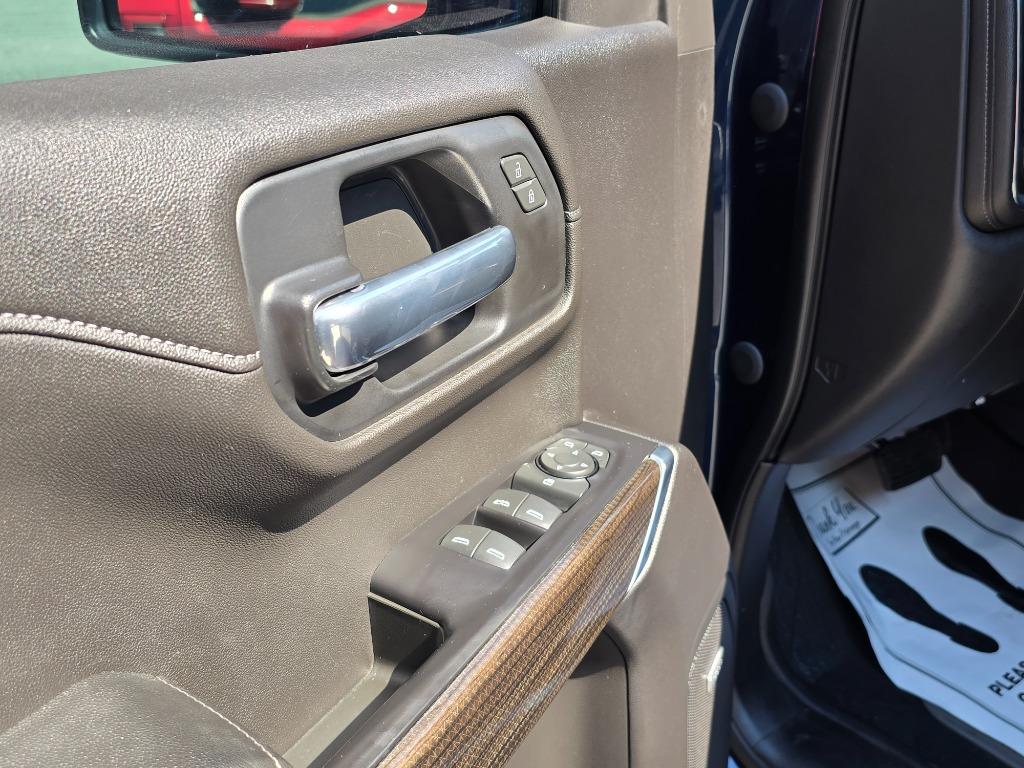 2020 Chevrolet Silverado - $37,995