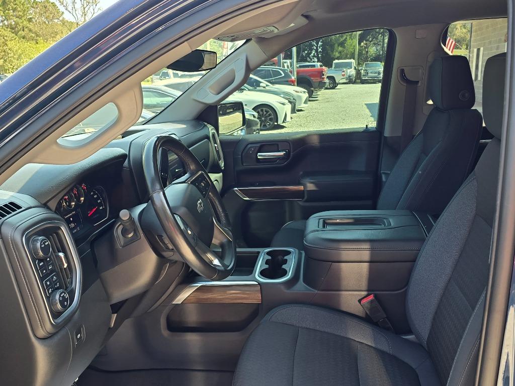 2020 Chevrolet Silverado - $37,995