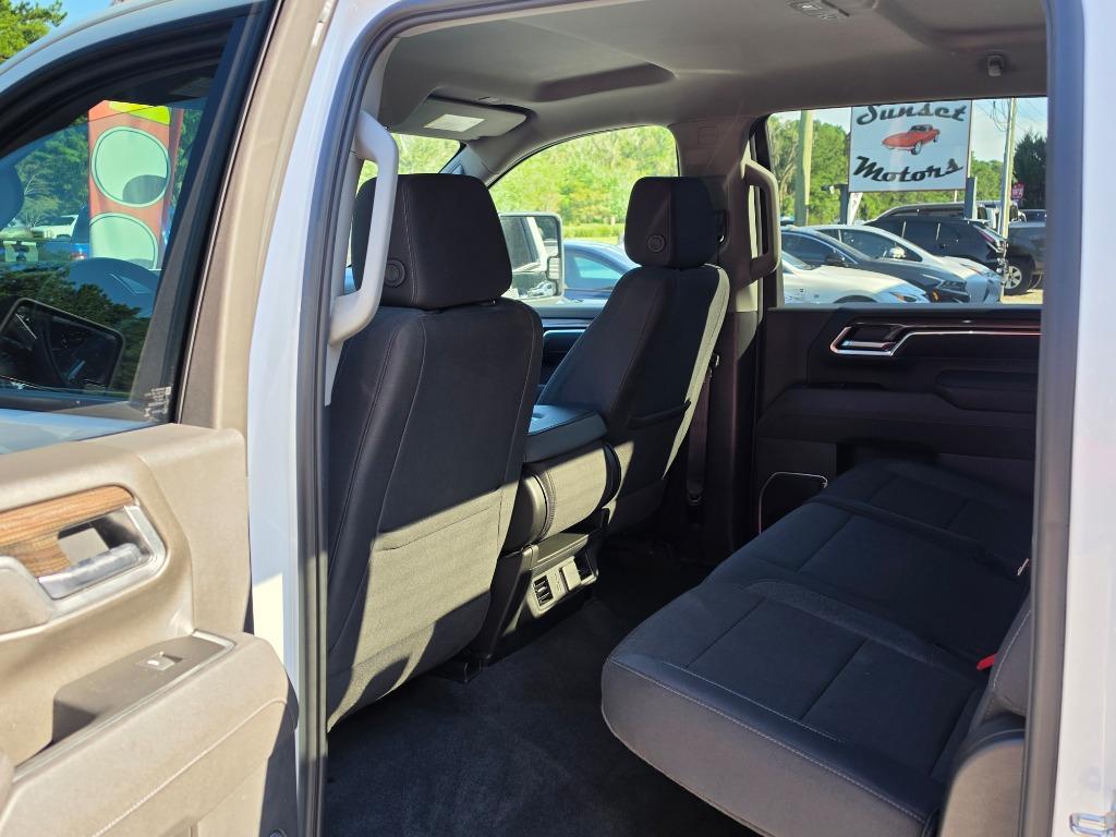 2025 Chevrolet Silverado Hd - $52,995