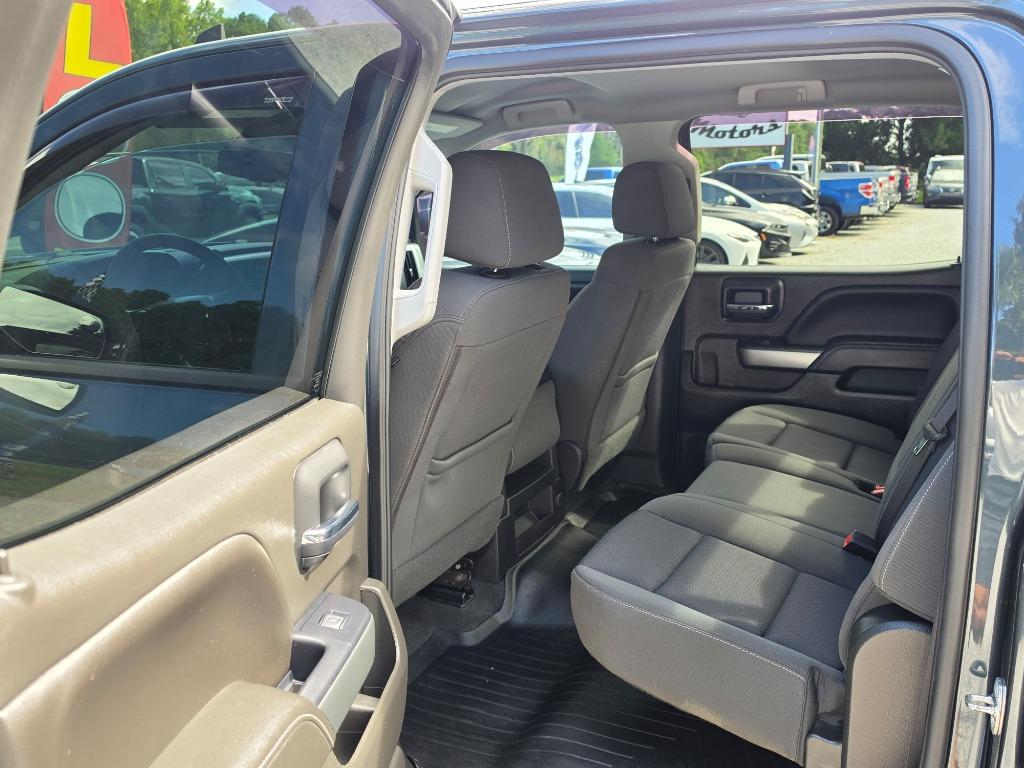 2018 Chevrolet Silverado - $31,995