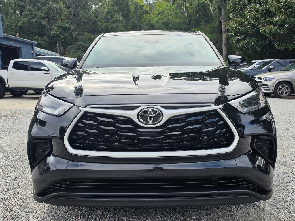 2022 Toyota Highlander - $26,995