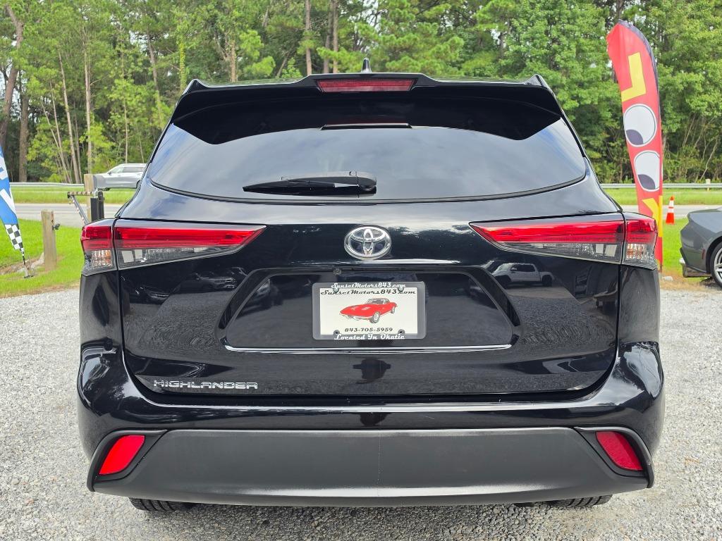 2022 Toyota Highlander - $26,995