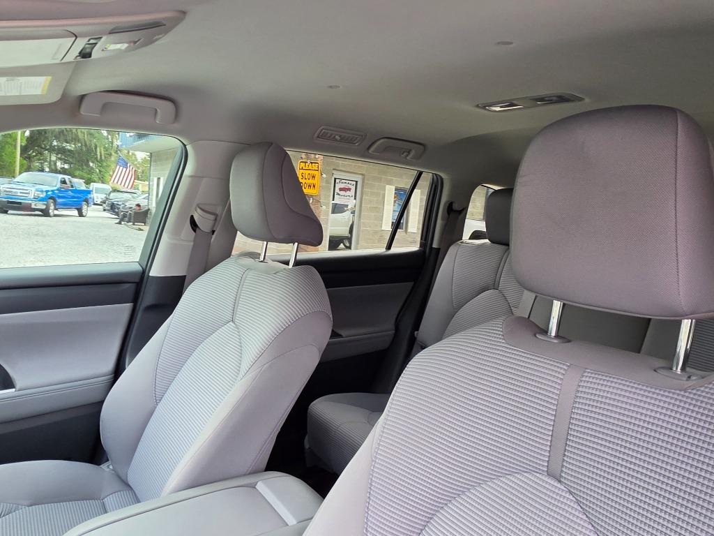 2022 Toyota Highlander - $26,995