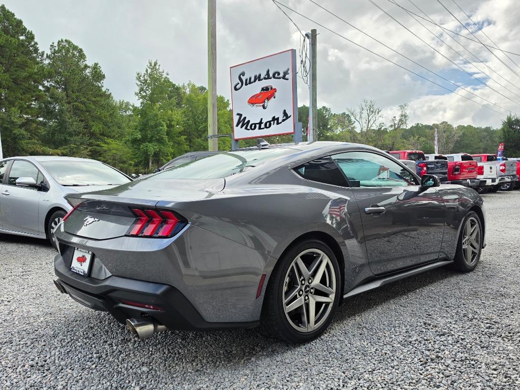 2024 Ford Mustang - $28,995