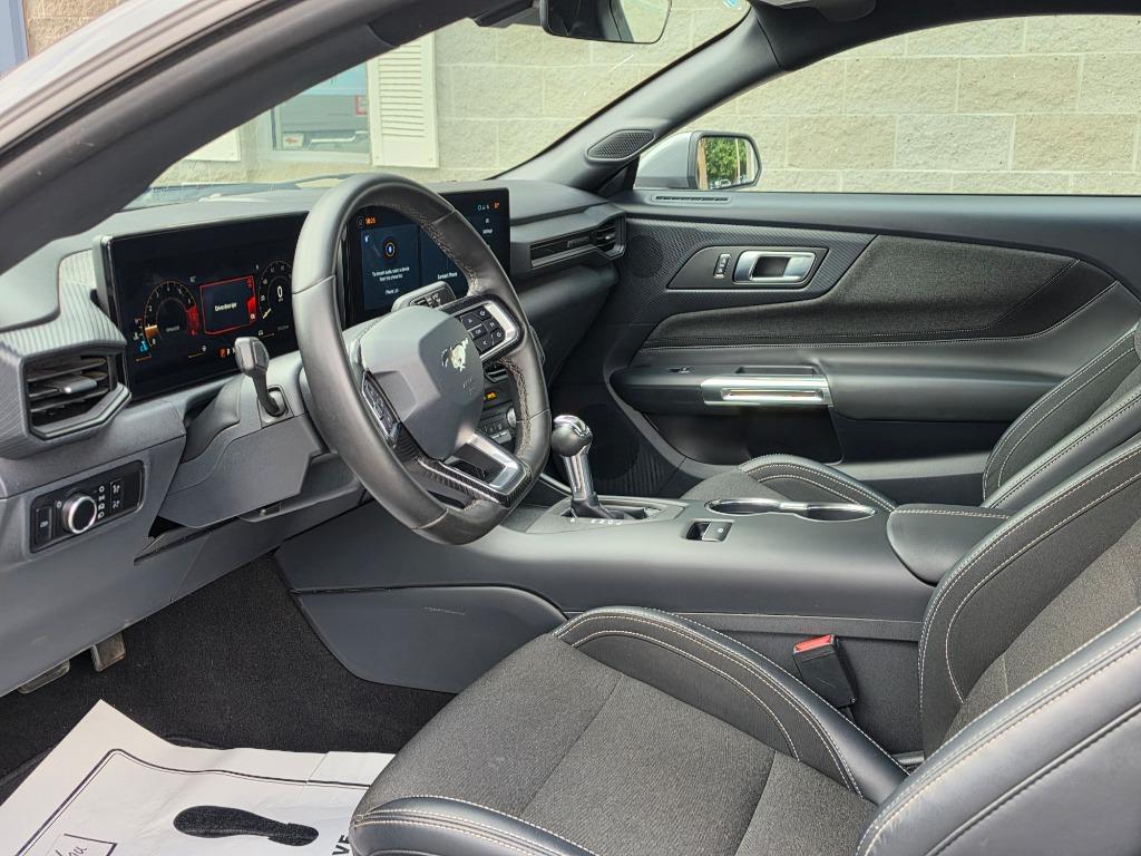 2024 Ford Mustang - $28,995