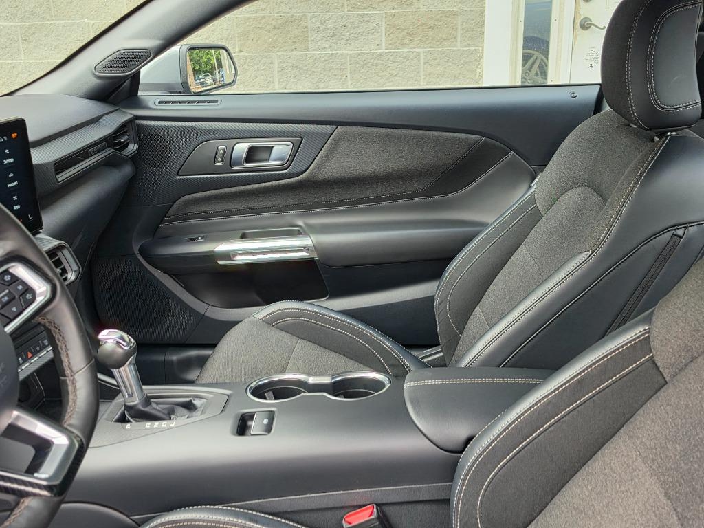 2024 Ford Mustang - $28,995