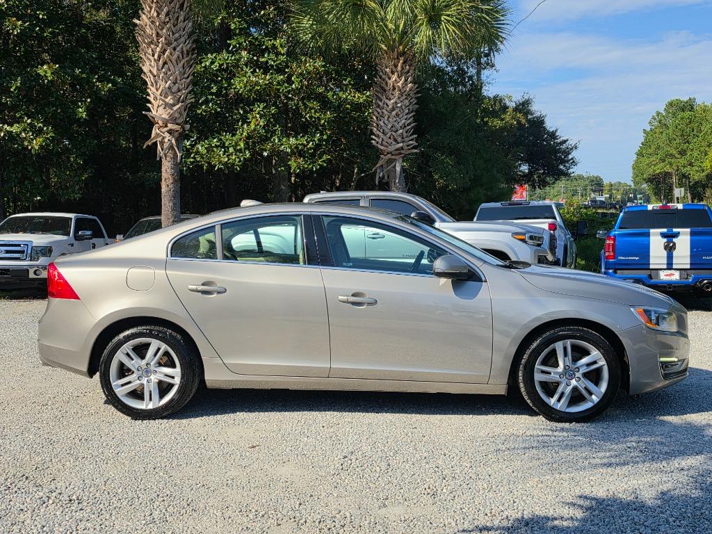 2015 Volvo S60 - $13,995