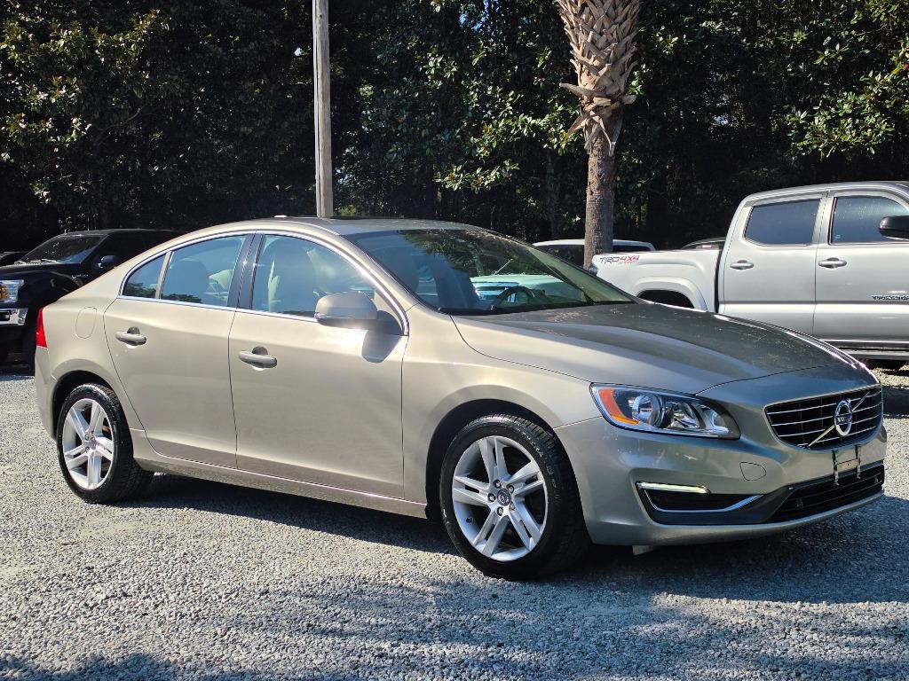 2015 Volvo S60 - $13,995