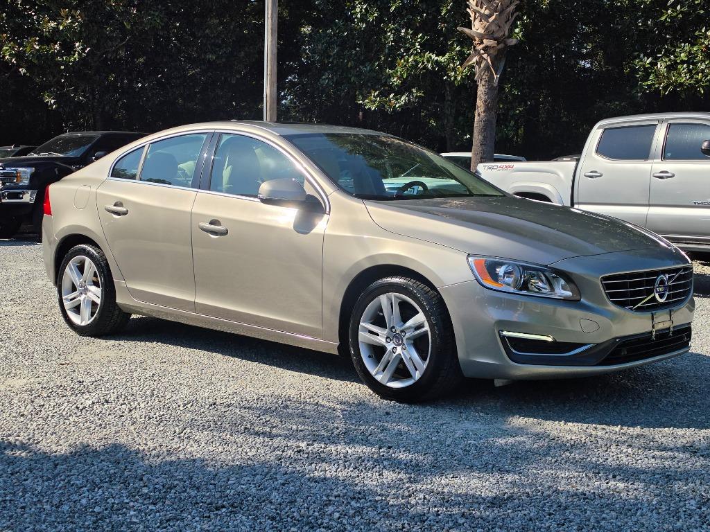 2015 Volvo S60 - $13,995