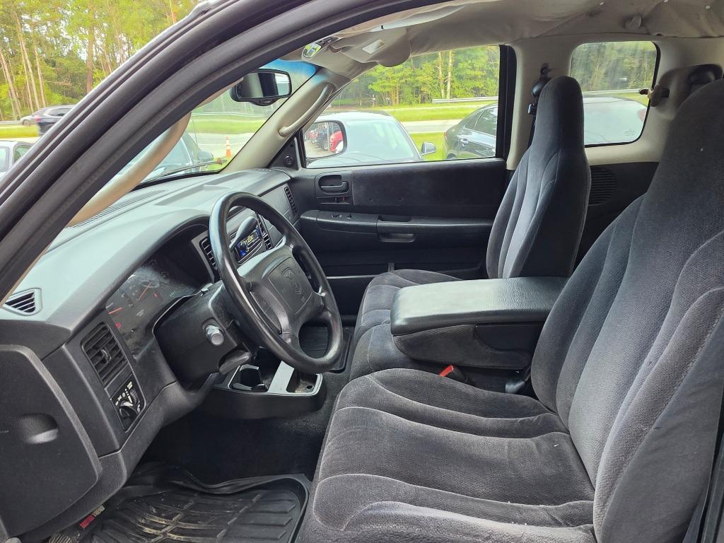 2002 Dodge Dakota - $5,995