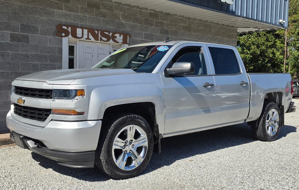 2018 Chevrolet Silverado - $24,995