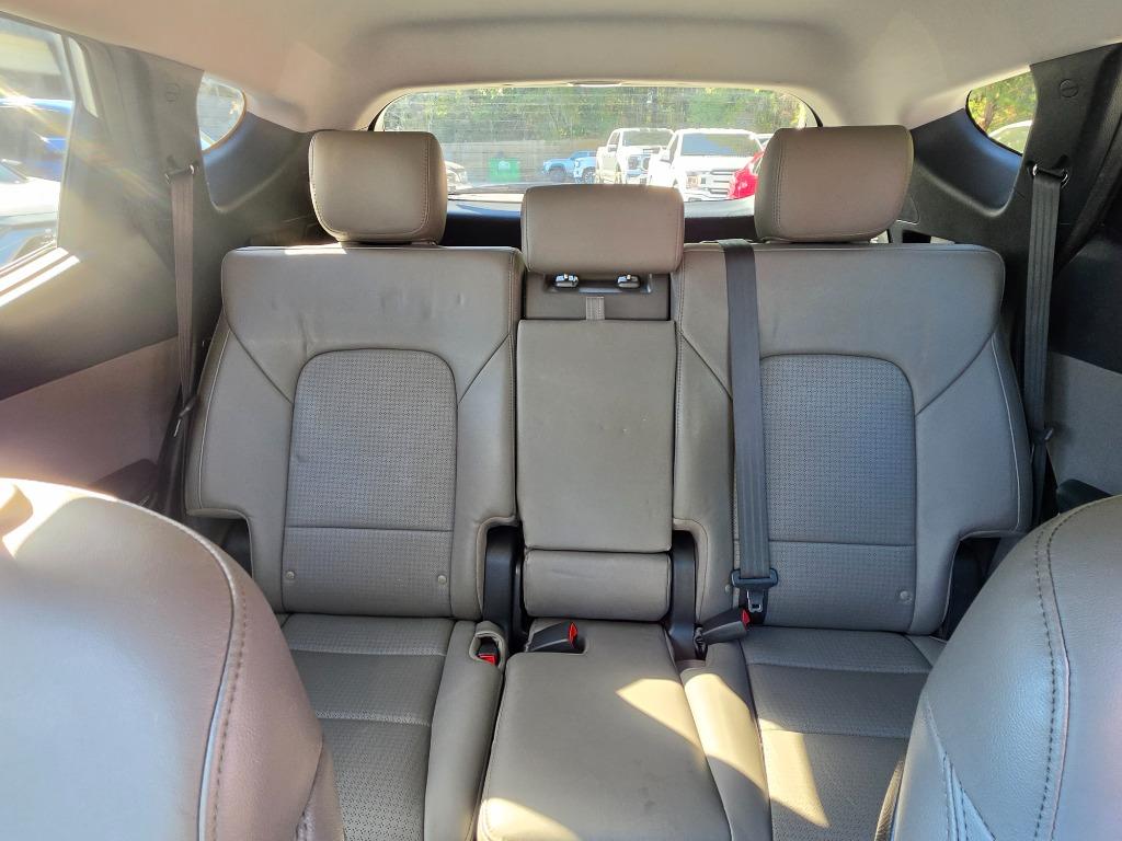 2015 Hyundai Santa Fe Sport - $14,995
