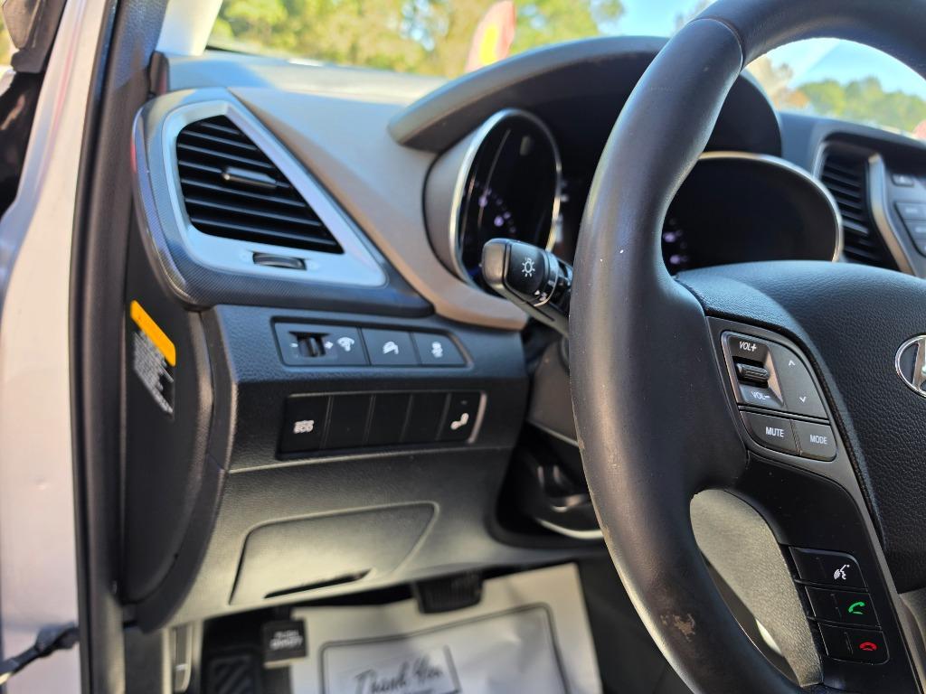 2015 Hyundai Santa Fe Sport - $14,995